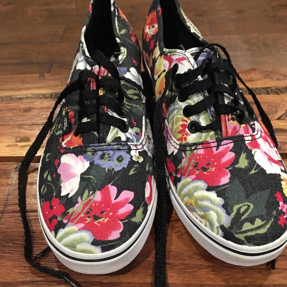 Brand new   Ladies  vans